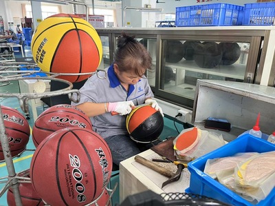 奧運經濟背后的中國制造 從60萬比賽用球到賽事咨詢，中國企業如何深度參與全球體育盛會